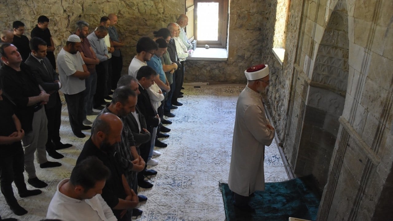 Foto - 112 yıl sonra yeniden ibadete açıldı Bir asırlık cemaat hasreti sona erdi
