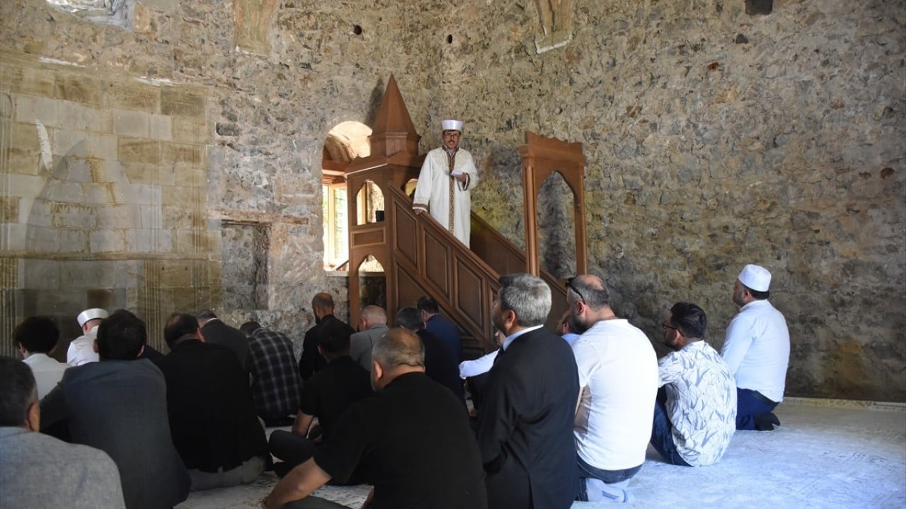 Foto - 112 yıl sonra yeniden ibadete açıldı Bir asırlık cemaat hasreti sona erdi