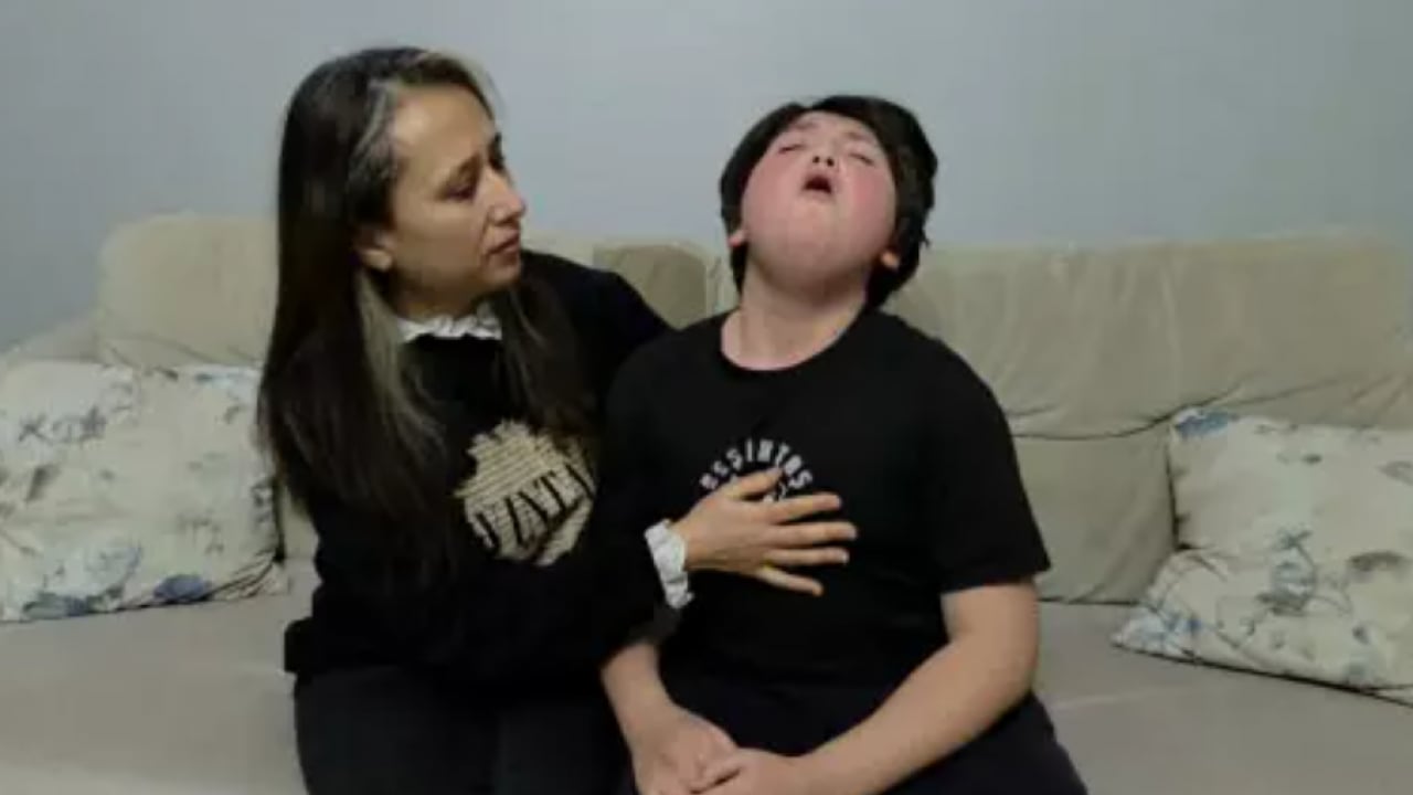 Foto - 12 yaşındaki çocuk 8 yıldır öksürüyor! Hala teşhis konamadı!