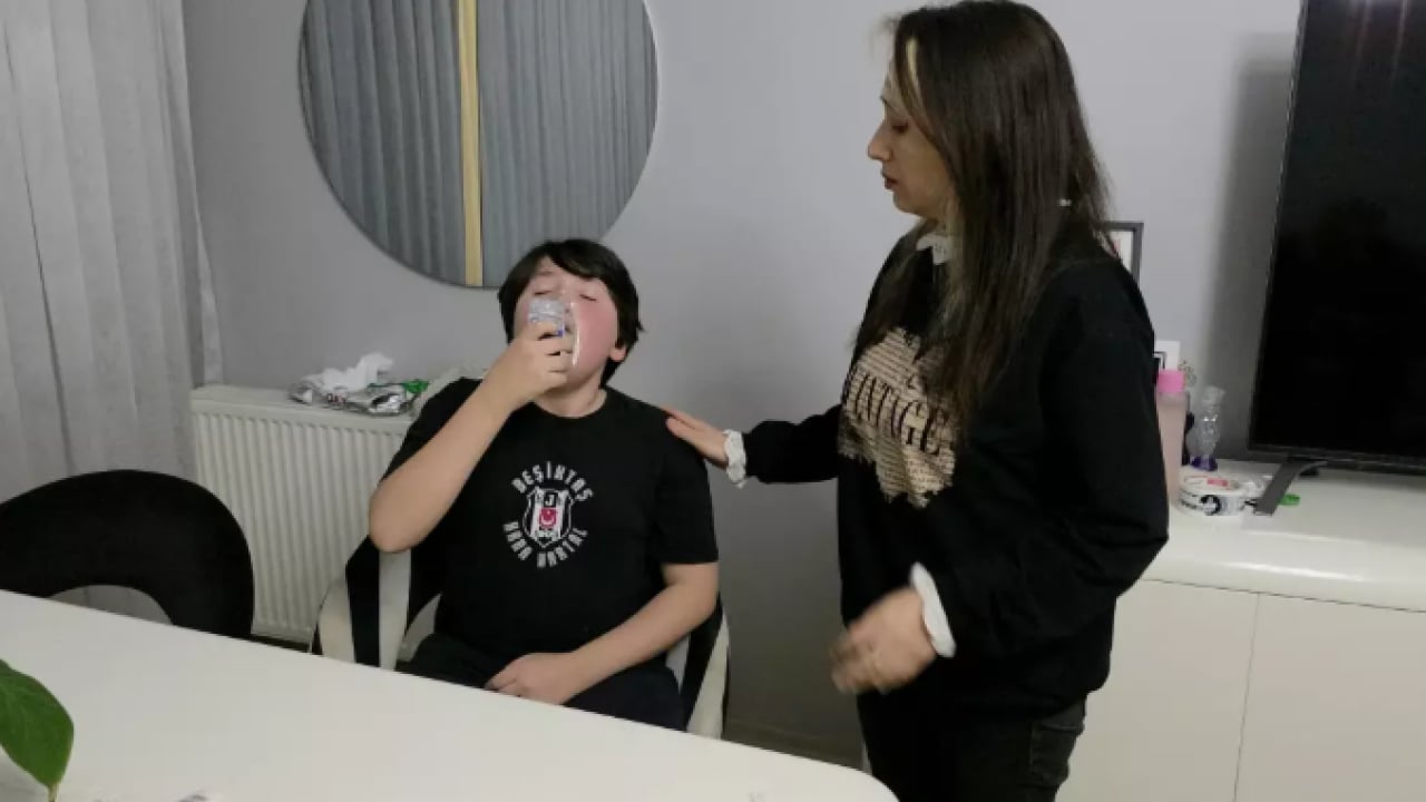 Foto - 12 yaşındaki çocuk 8 yıldır öksürüyor! Hala teşhis konamadı!