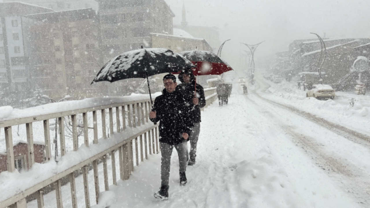 Foto - 13 İlde okullar tatil! Kar ve buzlanma eğitimi vurdu