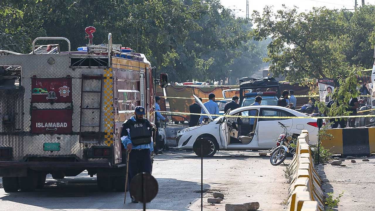 Foto - 13 ölü 30’dan fazla yaralı var! Saldırıdan İslam ülkesini sorumlu tuttular