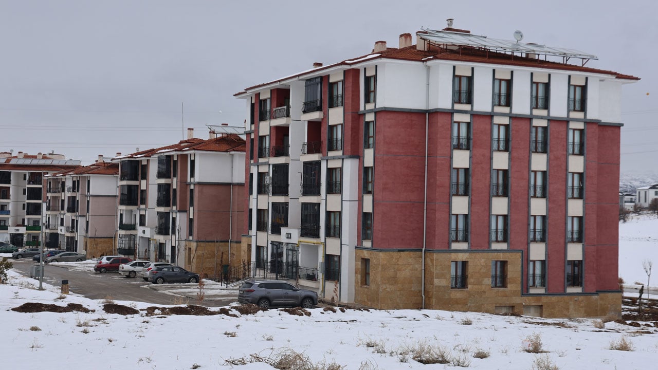 Foto - 14 bin 894 ev teslim edildi! Depremin ardından Elazığ bambaşka bir görünüm kazandı