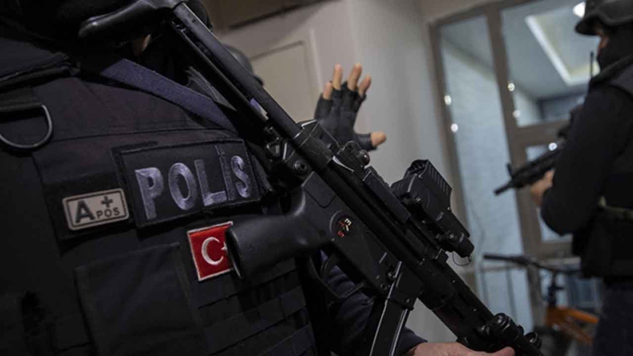 Foto - 14 ilde büyük operasyon! 324 kişi tutuklandı, el konulan para dudak uçuklattı