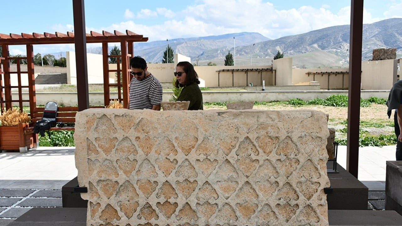 Foto - 147 eser görücüye çıktı Hasankeyf’in altı üstüne geldi ziyarete açıldı