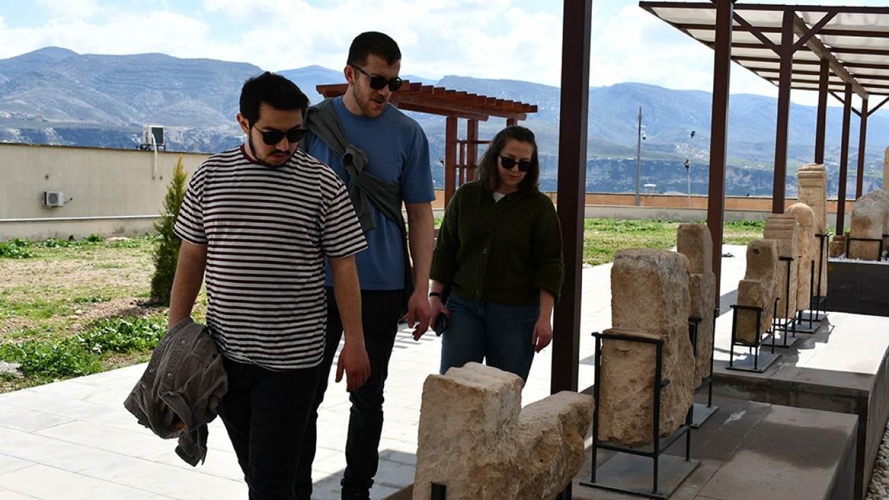 Foto - 147 eser görücüye çıktı Hasankeyf’in altı üstüne geldi ziyarete açıldı