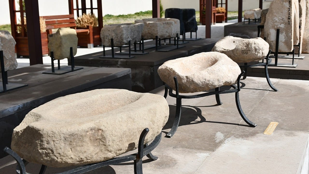 Foto - 147 eser görücüye çıktı Hasankeyf’in altı üstüne geldi ziyarete açıldı