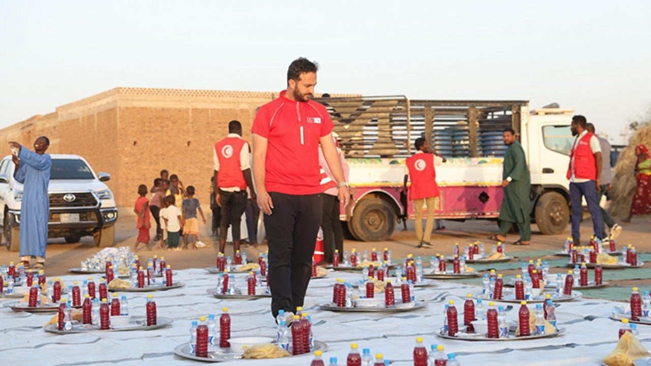 Foto - 15 bin gıda kolisi ve 40 bin iftar Kızılay Kara Kıta'yı fethetti