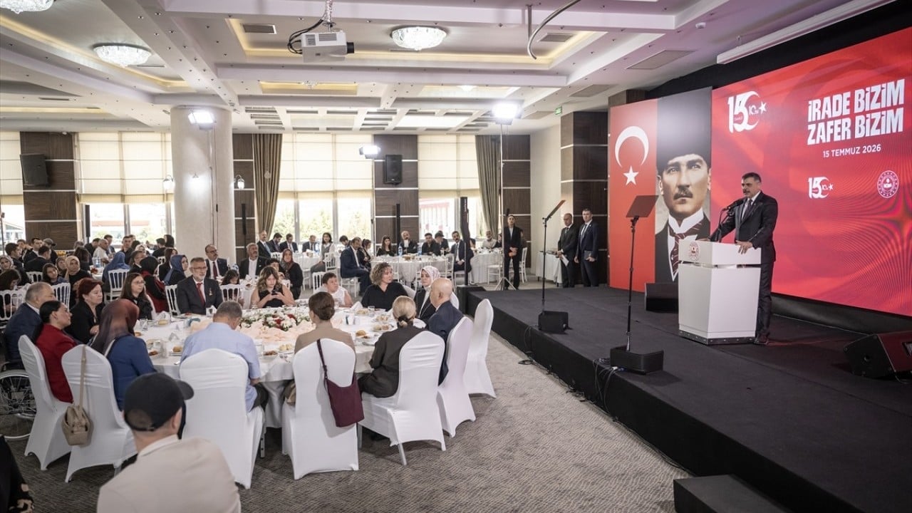 Foto - 15 Temmuz şanla şerefle yazılmış bir tarihtir