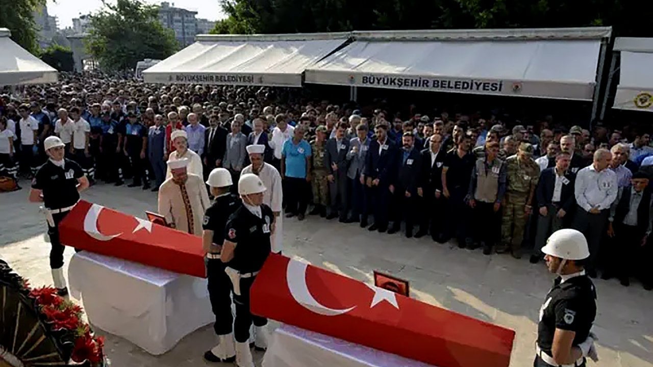 Foto - 15 Temmuz’da ikizlerini şehit veren baba: Evlatsız yaşarım da vatansız yaşayamam