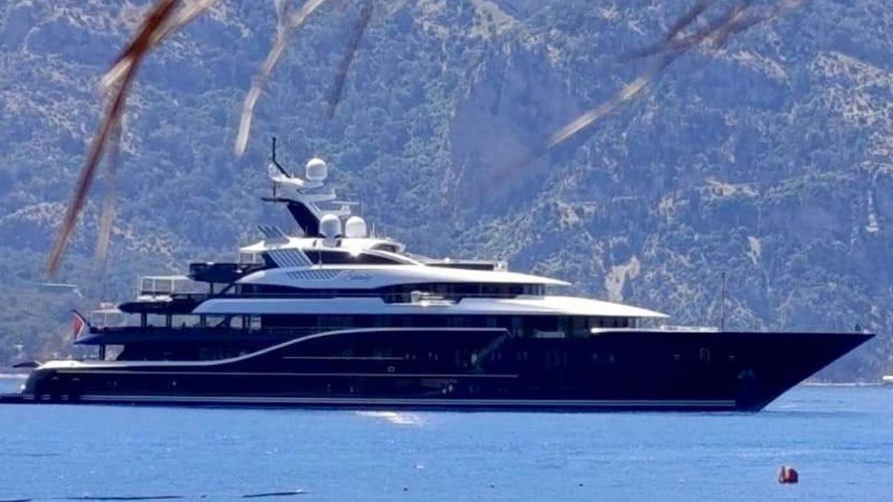 Foto - 150 milyon dolarlık ultra lüks yat Bodrum'da! Yüzen sarayın sahibi bakın kim çıktı