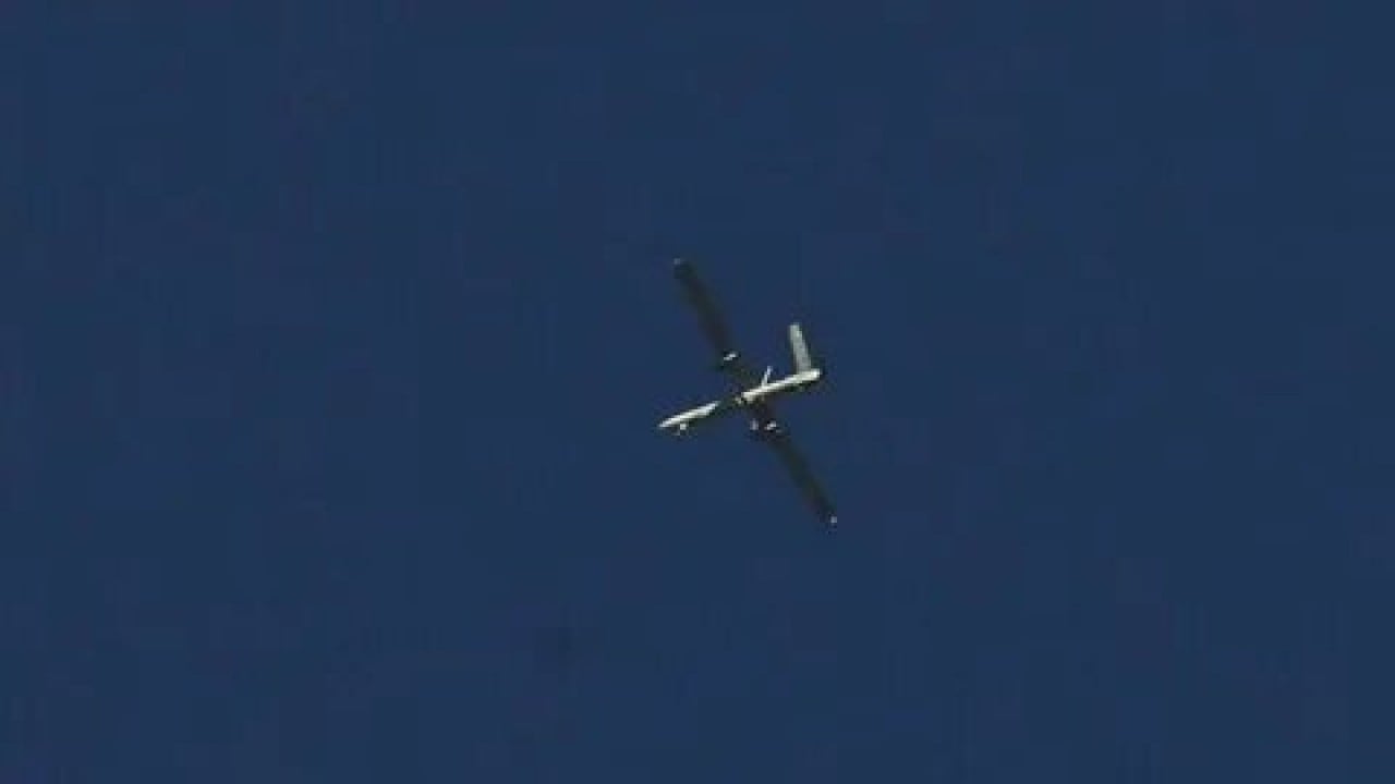 Foto - 1500 İHA ile vurdular! Yüz binlerce kişi...