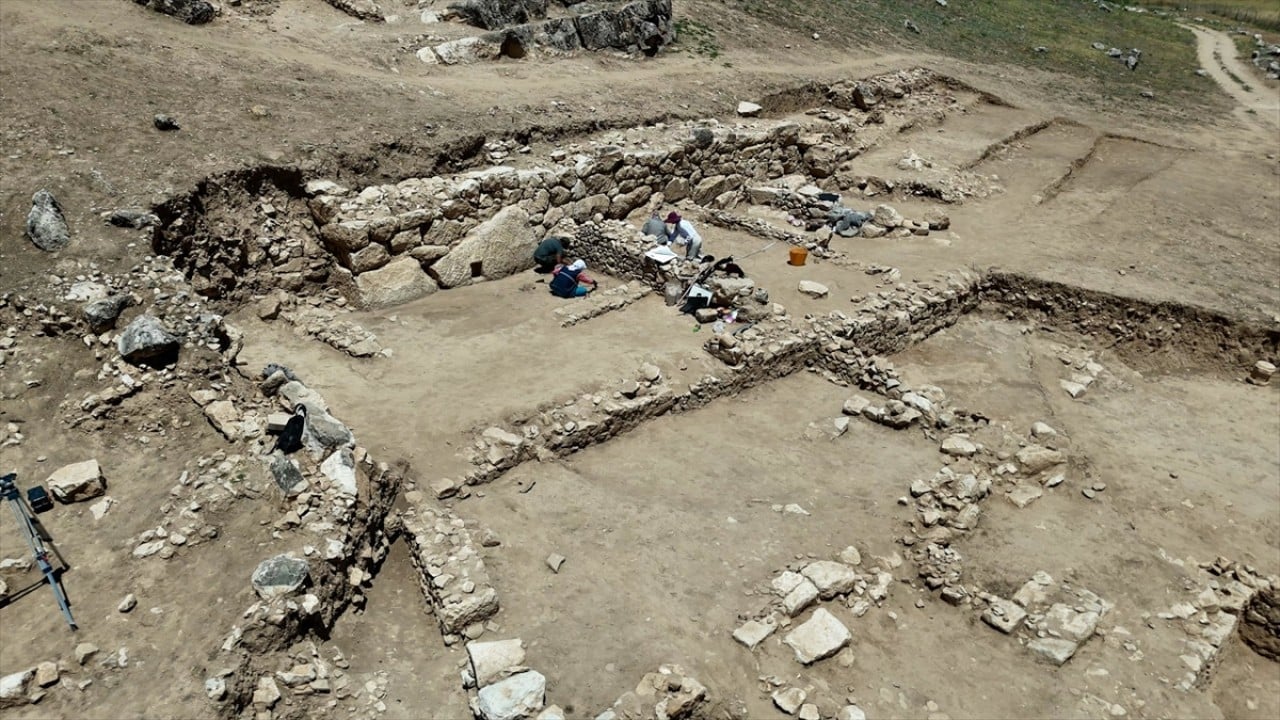 Foto - 1500 yıllık keşif! Isparta'daki antik kentte gün yüzüne çıkarıldı