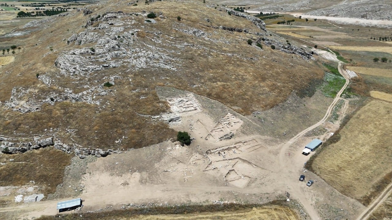 Foto - 1500 yıllık keşif! Isparta'daki antik kentte gün yüzüne çıkarıldı