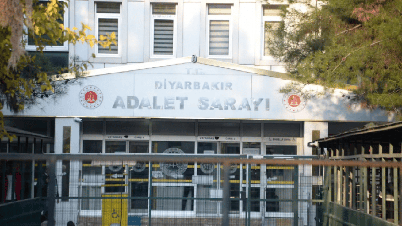Foto - 16 yıl sonra gerçek ortaya çıktı! Meğer ailenin ortak kararıymış!