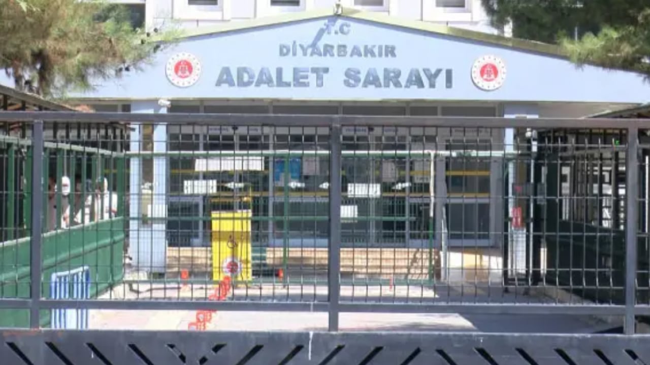 Foto - 16 yıl sonra gerçek ortaya çıktı! Meğer ailenin ortak kararıymış!