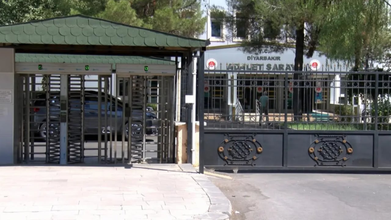 Foto - 16 yıl sonra gerçek ortaya çıktı! Meğer ailenin ortak kararıymış!