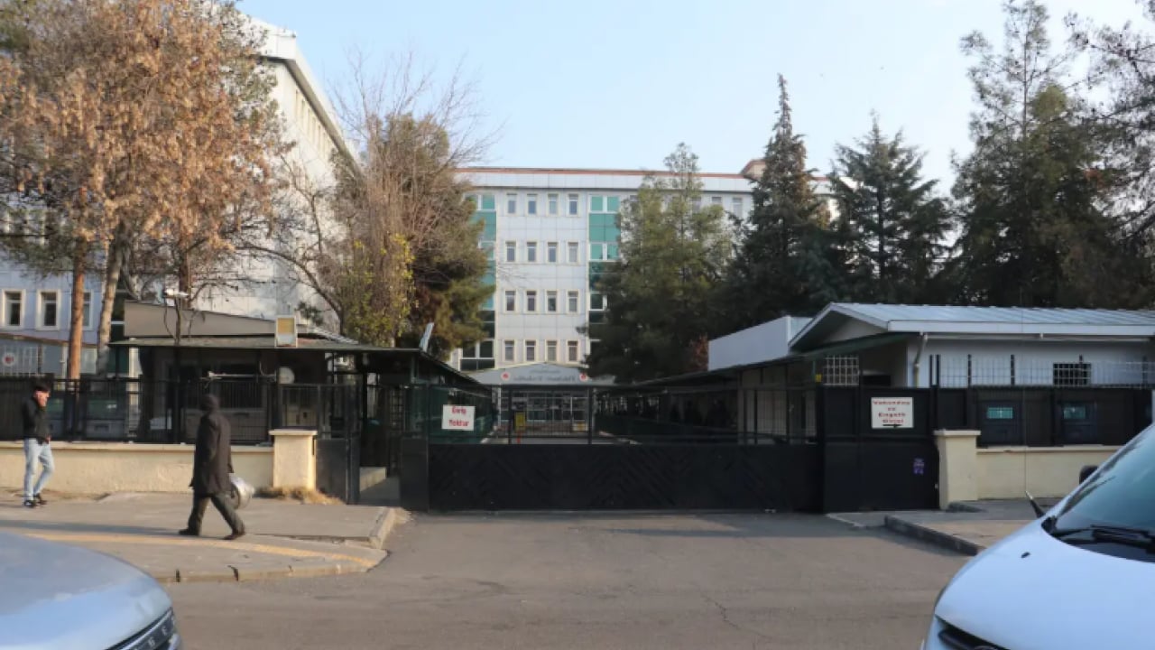Foto - 16 yıl sonra gerçek ortaya çıktı! Meğer ailenin ortak kararıymış!