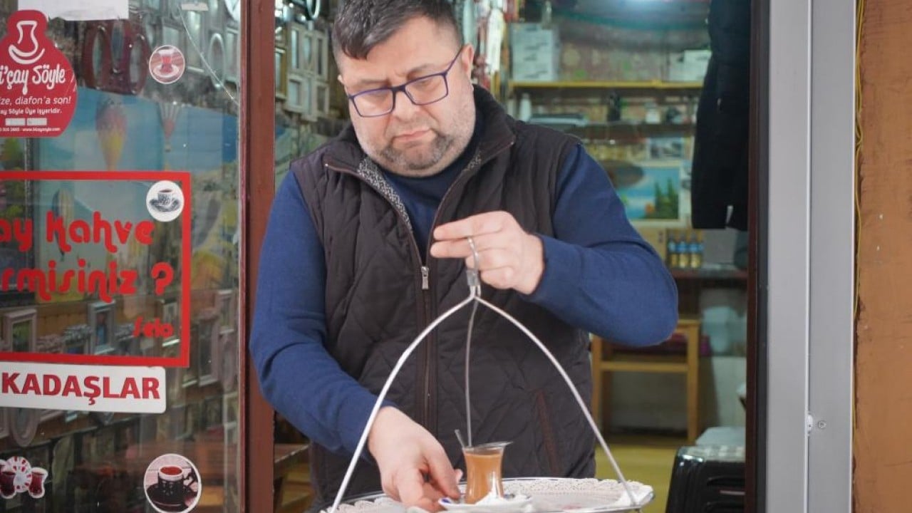 Foto - 17 sene 3 bin fotoğrafla çay ocağında esnaf müzesi