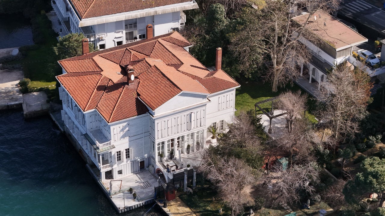 Foto - 170 milyon TL’lik hisse satışı! Kurtlar Vadisi’nin simge yalısı satışta