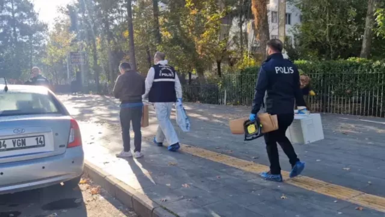 Foto - 18 yaşındaki genç, annesi ve abisini yataklarında gözünü kırpmadan öldürdü! Babasına da bu notu bırakmış