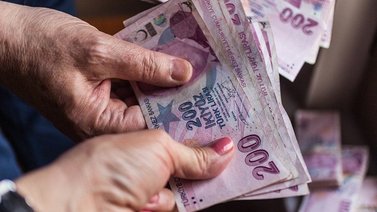Foto - 185 bin kişinin emekli maaşları kesildi! Faiziyle birlikte kuruşuna kadar geri alınacak