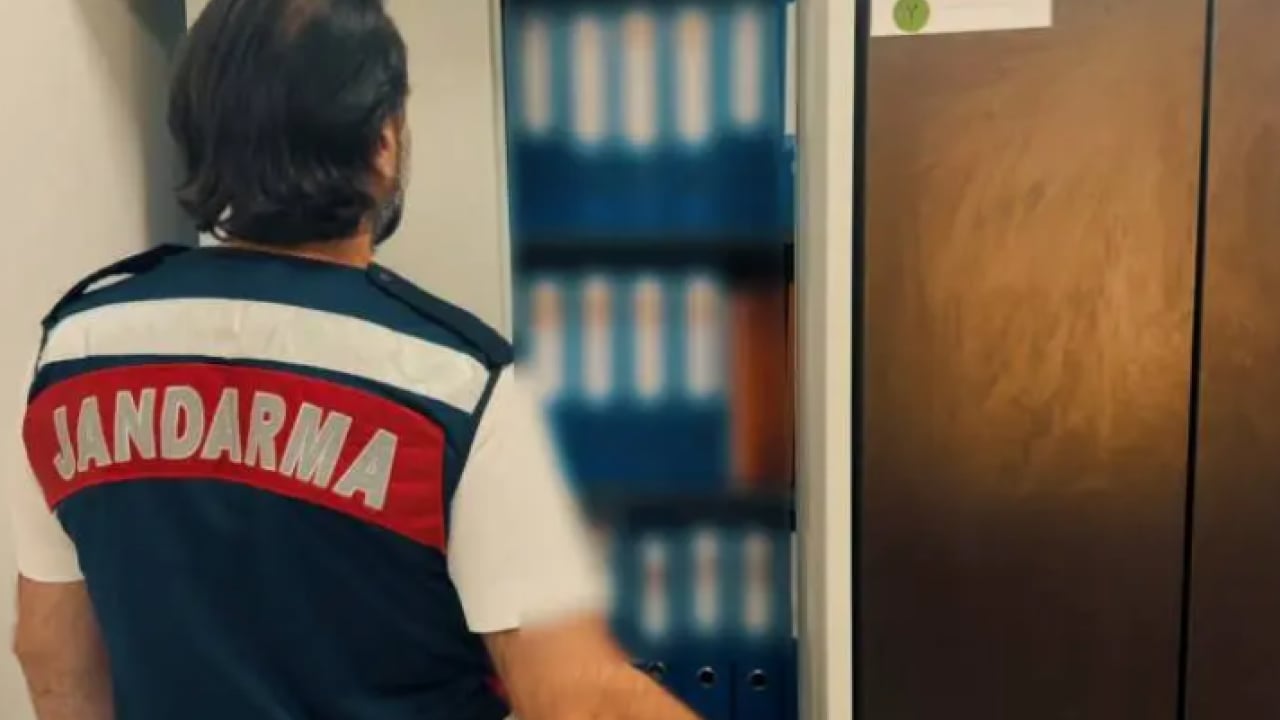Foto - 19 yıl gizem olarak kalmıştı! Suda bulunan cesedin sırrı çözüldü!
