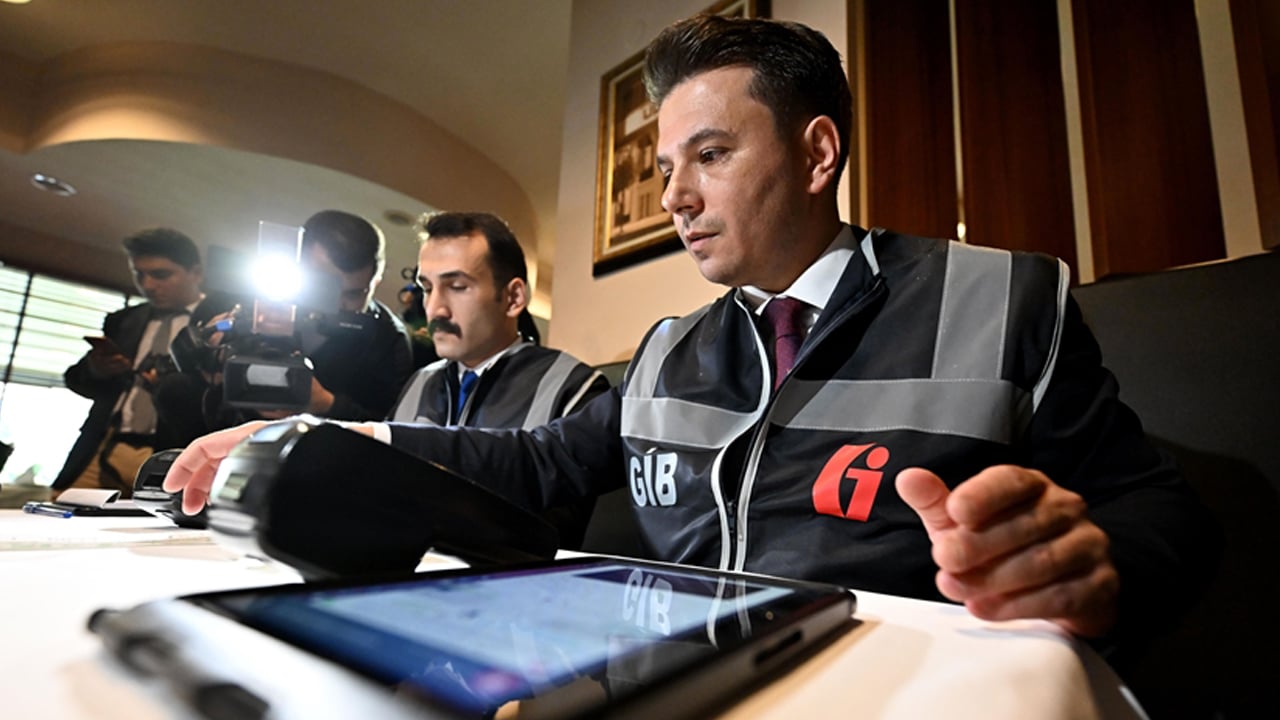 Foto - 2 bin 335 kişiye vergi şoku! 500 milyon lira gözden kaçtı! GİB tek tek tespit etti!