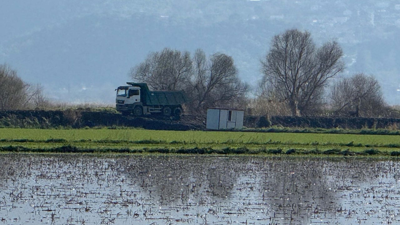 Foto - 2 bin dönüm arazi zarar gördü! Büyük Menderes taştı, ovayı su bastı