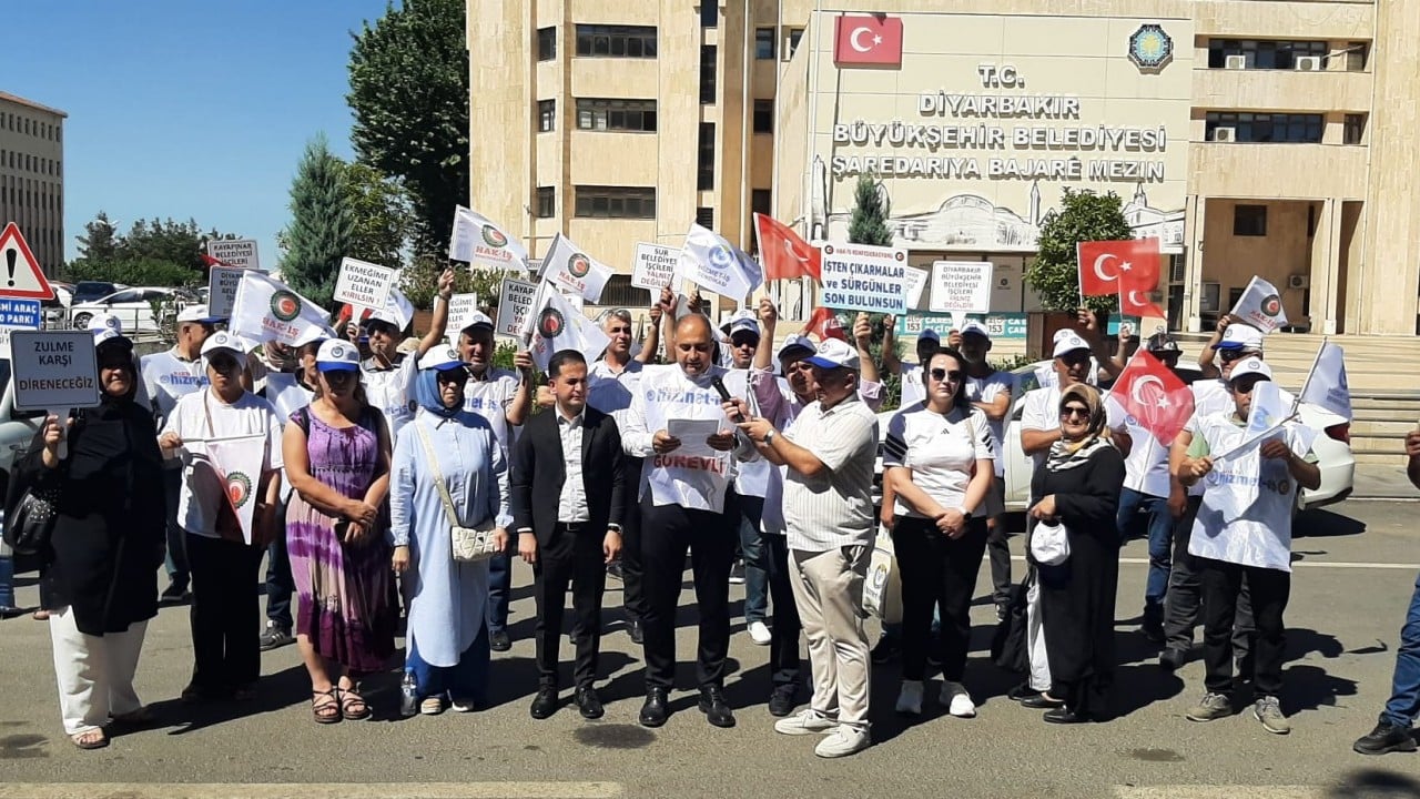 Foto - 2 yıldır direnen işçilerden DEM'e tepki! Maaşlarımızı ödeyin ekmeğimizle oynamayın