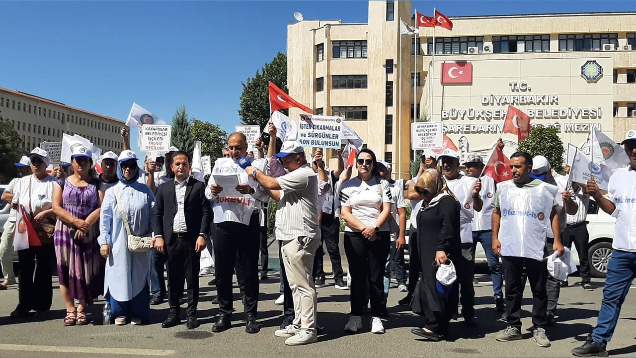 2 yıldır direnen işçilerden DEM'e tepki! Maaşlarımızı ödeyin ekmeğimizle oynamayın