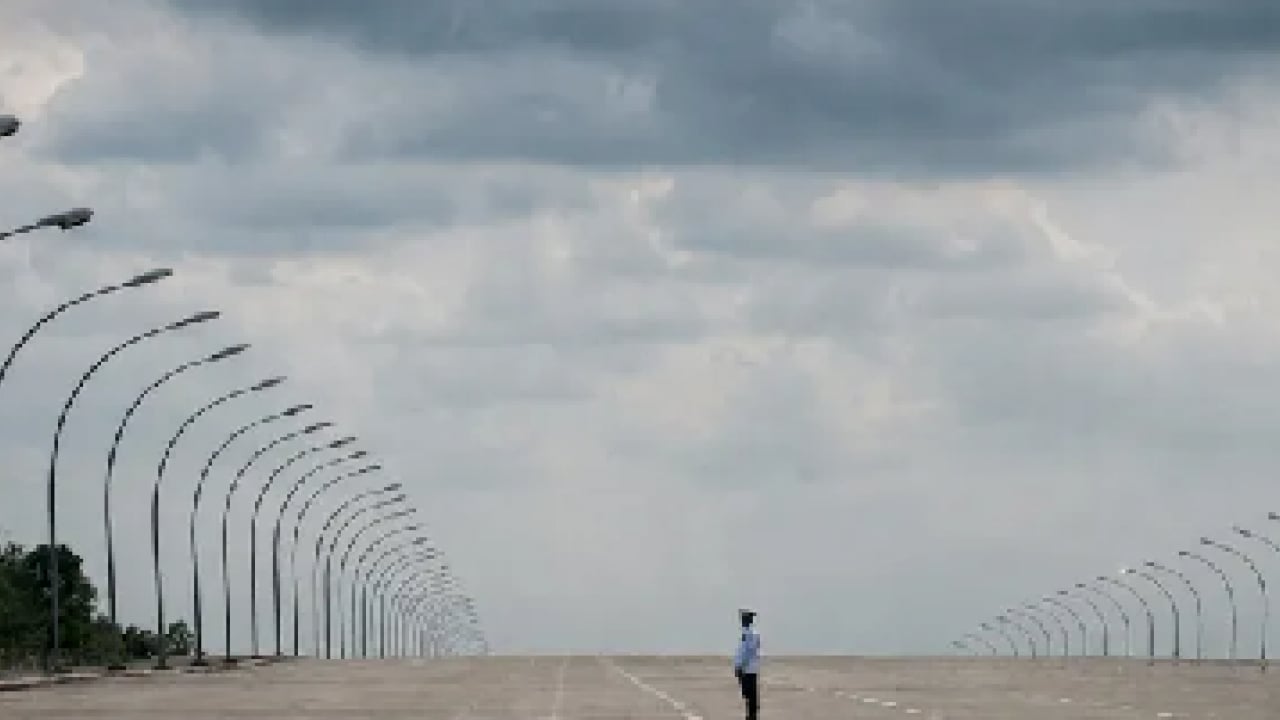 Foto - 20 şeritli yol yaptılar! Geçen tek bir araba yok: Dünyanın en tuhaf hayalet kenti