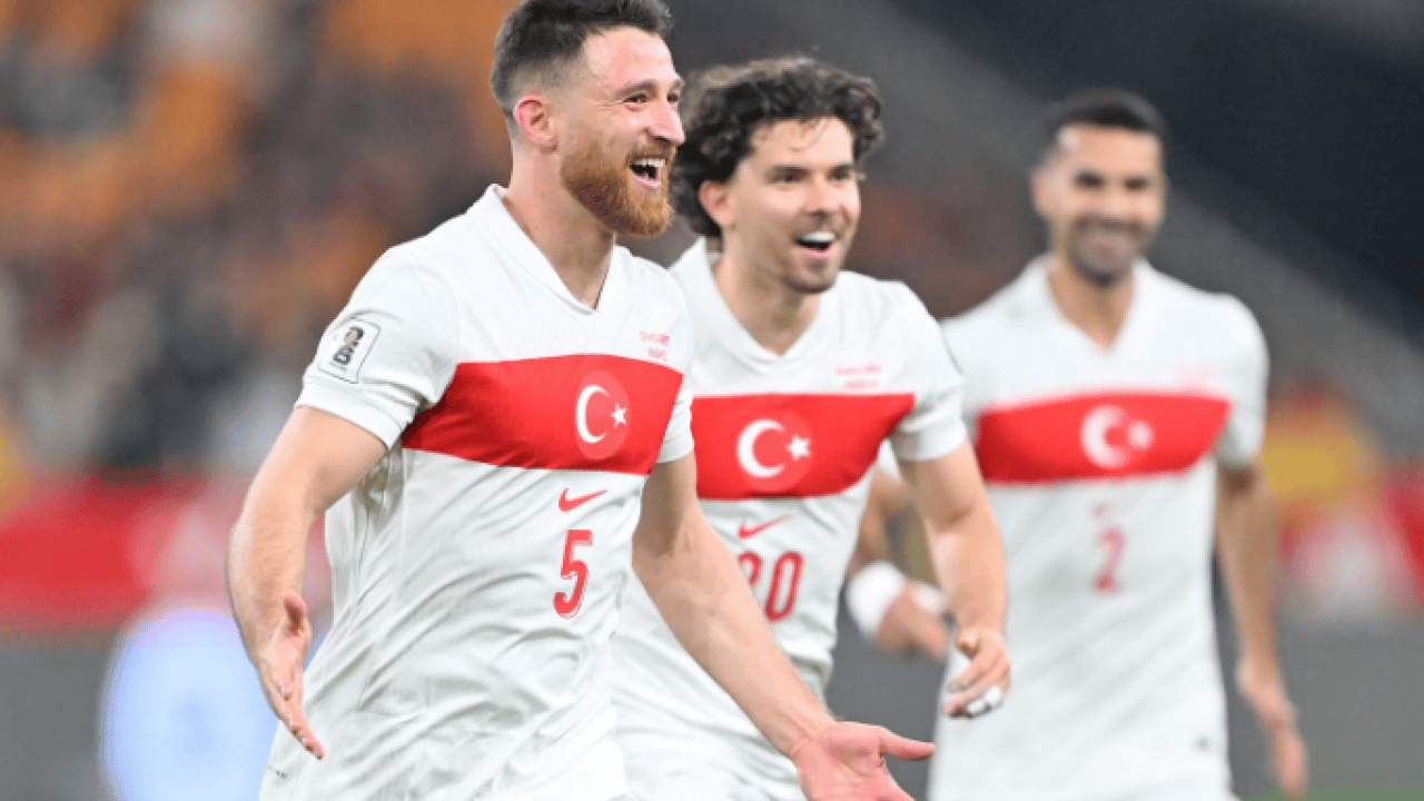 Foto - 2026 Dünya Kupası yolunda emin adımlarla! Bizim Çocuklar'ın Play-Off turu rakipleri belli oluyor