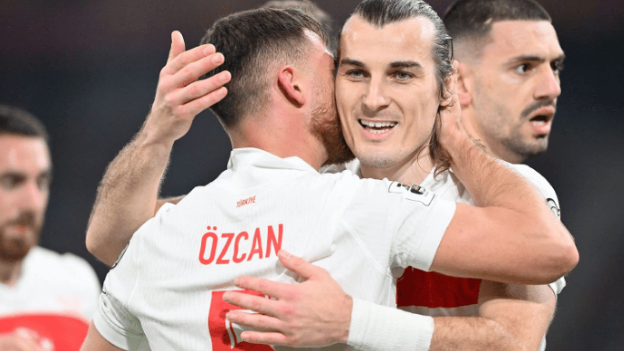 Foto - 2026 Dünya Kupası yolunda emin adımlarla! Bizim Çocuklar'ın Play-Off turu rakipleri belli oluyor