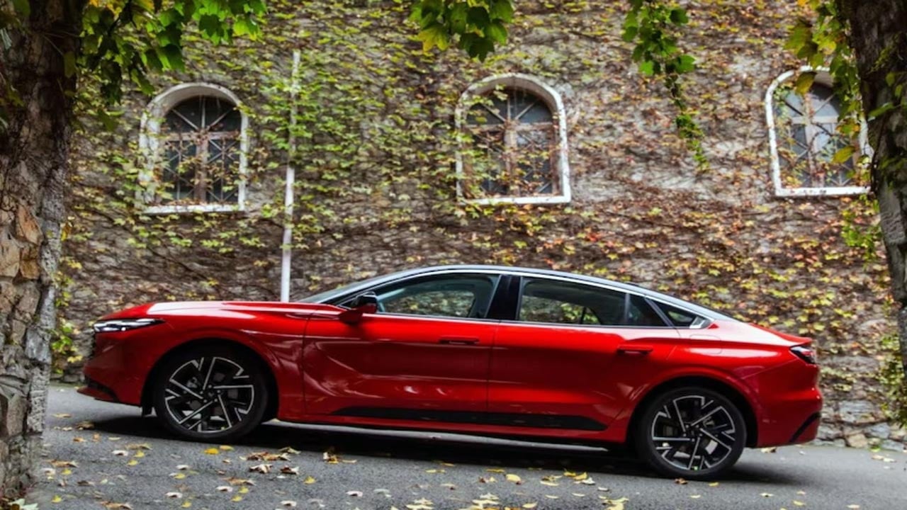 Foto - 2026 Ford Mondeo kendini gösterdi! Tasarımı dikkat çekti