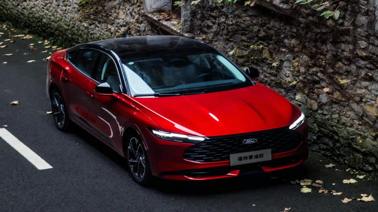 Foto - 2026 Ford Mondeo kendini gösterdi! Tasarımı dikkat çekti