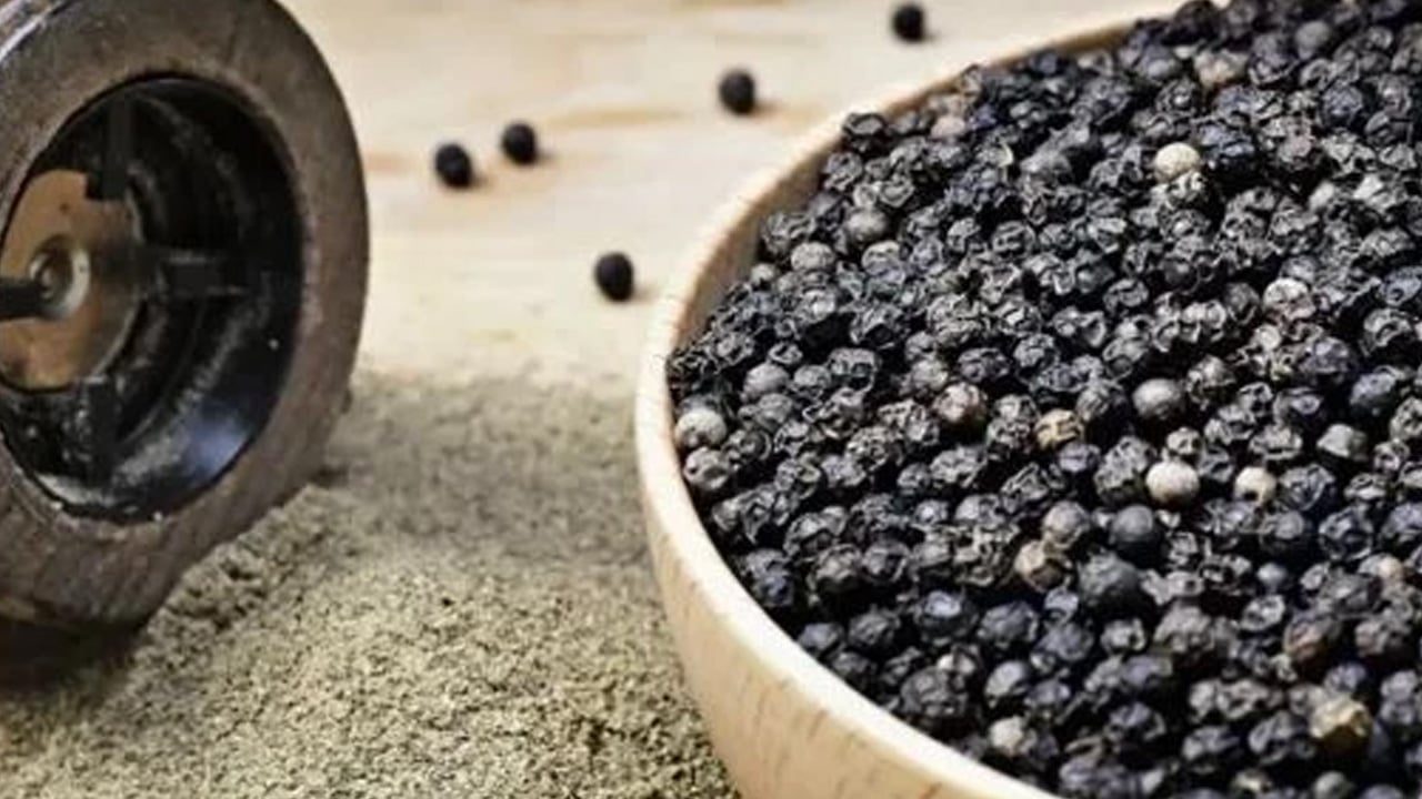 Foto - 2026 yılında öne çıkan sarı karışım: Zerdeçal yine viral oldu! Kilo vermenize nasıl yardımcı olur?