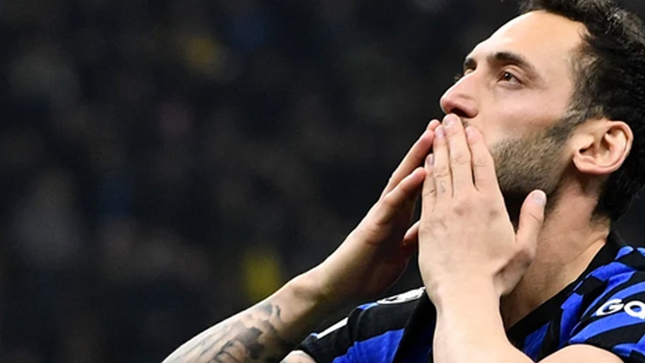 2029'a kadar kontrat verilecek: Inter, Hakan Çalhanoğlu ile sözleşme uzatmak istiyor
