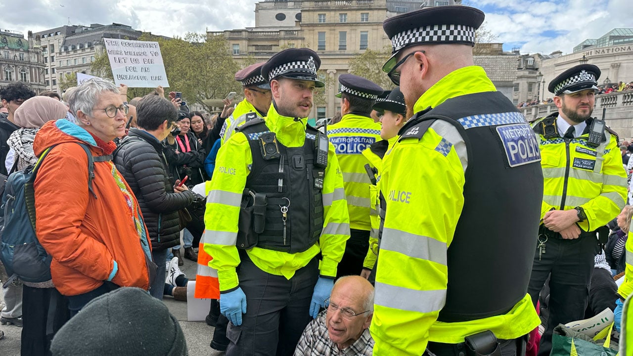 Foto - 212 kişi gözaltına alındı! Londra’da Filistin’e destek gösterisine polis müdahalesi