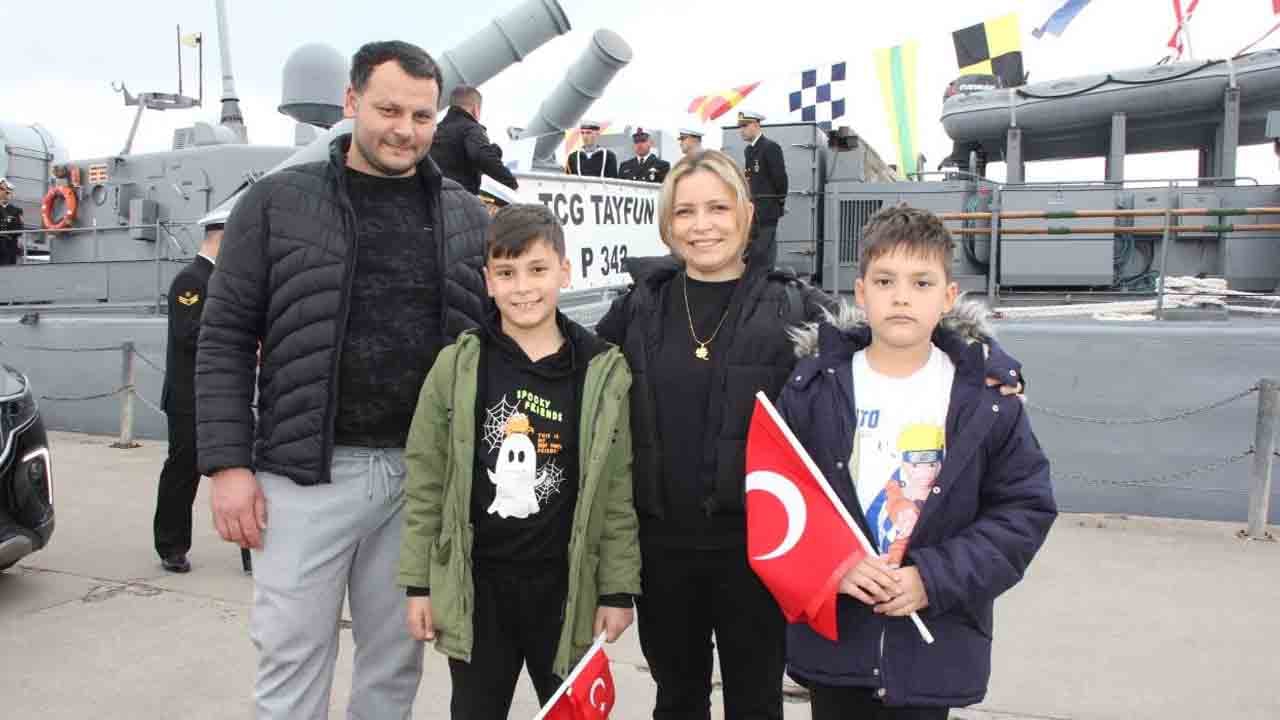 Foto - 23 Nisan’da denizle buluşma: TCG Tayfun ve TCSG-15’e ziyaretçi akını