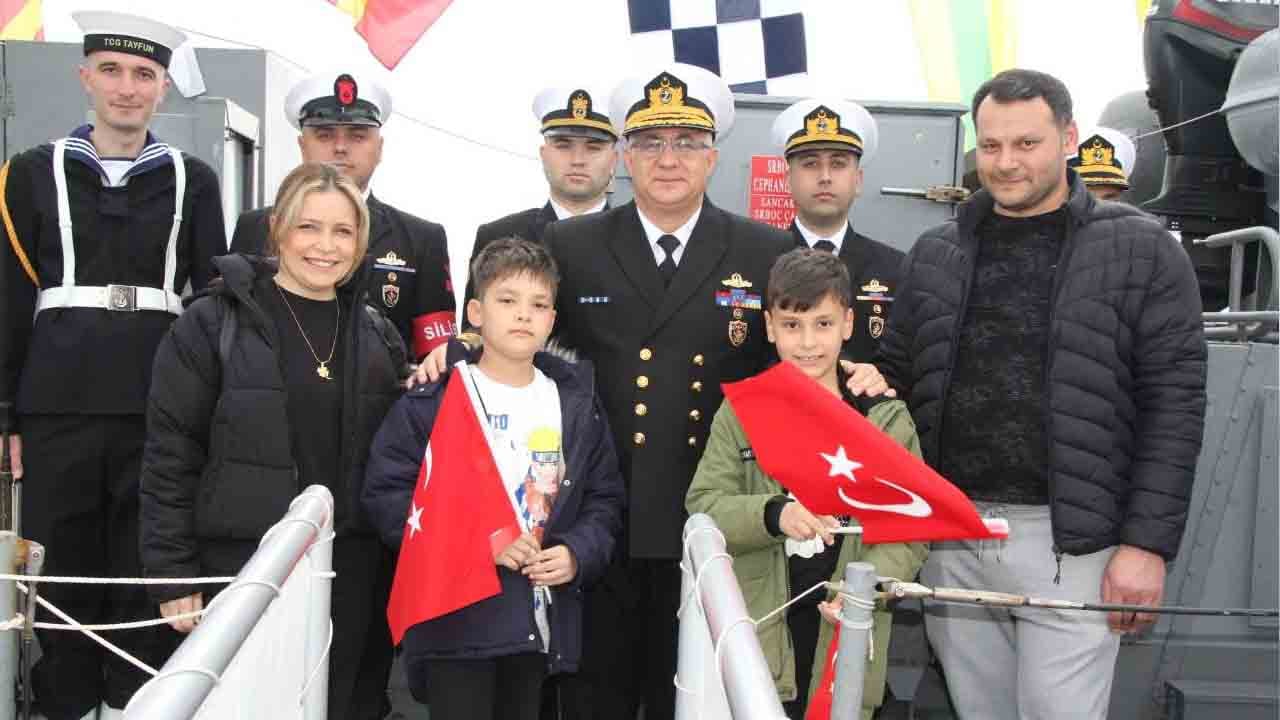Foto - 23 Nisan’da denizle buluşma: TCG Tayfun ve TCSG-15’e ziyaretçi akını