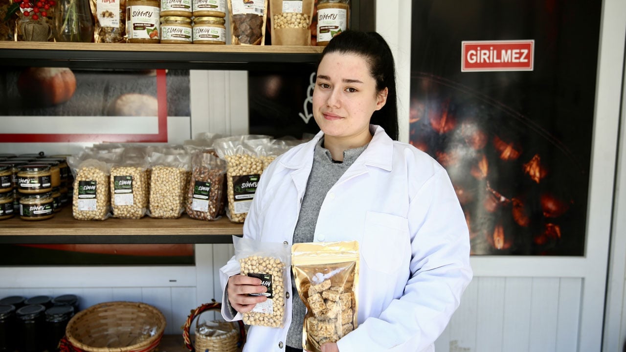 Foto - 23 yaşında kendi işinin patronu oldu! Devlet desteğiyle fındığa değer kattı