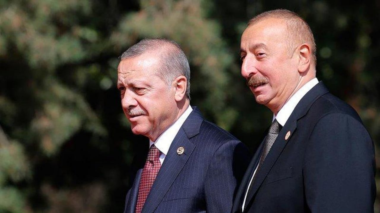 Foto - 23 yıl sonra ortaya çıkan tarihi diyalog gündem oldu! Meğer Aliyev’i Erdoğan’a emanet etmiş