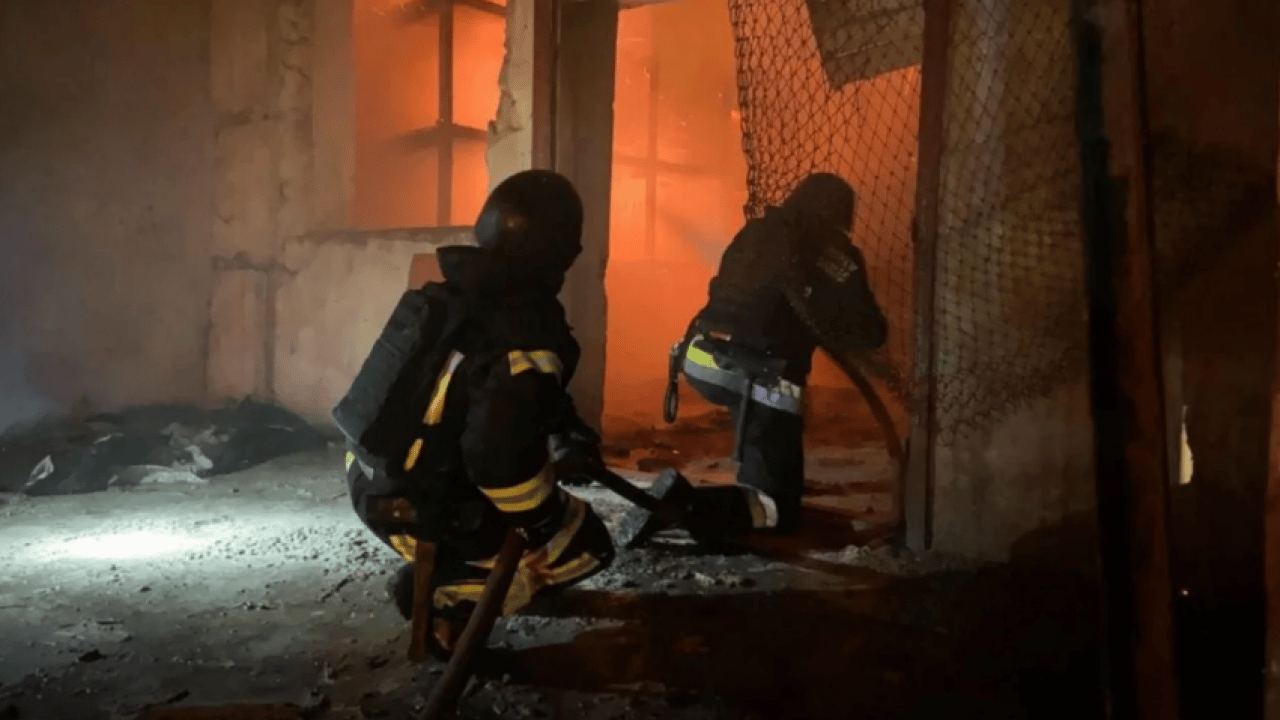 Foto - 24 saatten kısa sürede 650'den fazla İHA havalandı! 'Dün geceden beri saldırı altındayız'