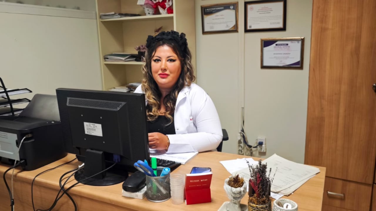 Foto - 24 yıllık hekimden alkışlanacak proje! Filistin'deki drama sanat eli uzandı
