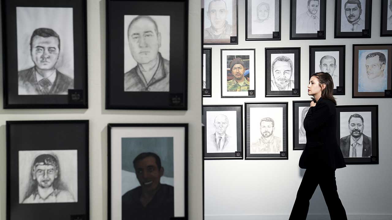 Foto - "253 Şehit 253 Portre" Kahramanlar bu sergide