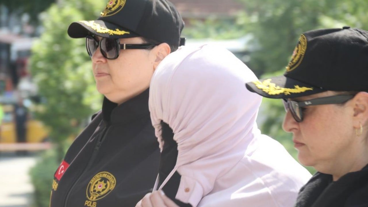 Foto - 26 kadın kurtarıldı Fuhuş çetesine polis baskını