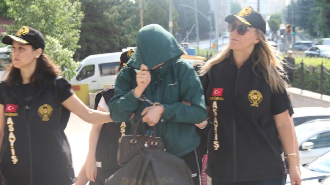 Foto - 26 kadın kurtarıldı Fuhuş çetesine polis baskını