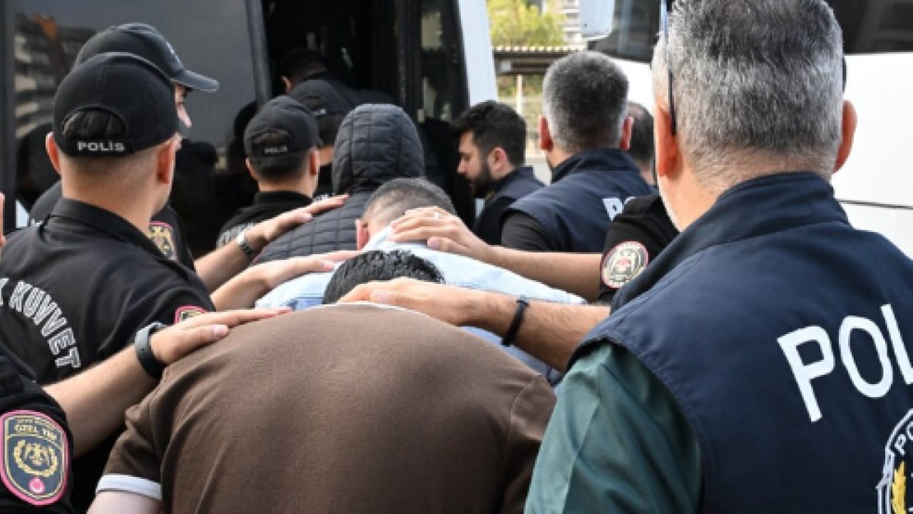 Foto - 27 ildeki dev bahis ağının 36 üyesi tutuklandı: Hesaplarındaki işlem hacmi dudak uçuklattı! 