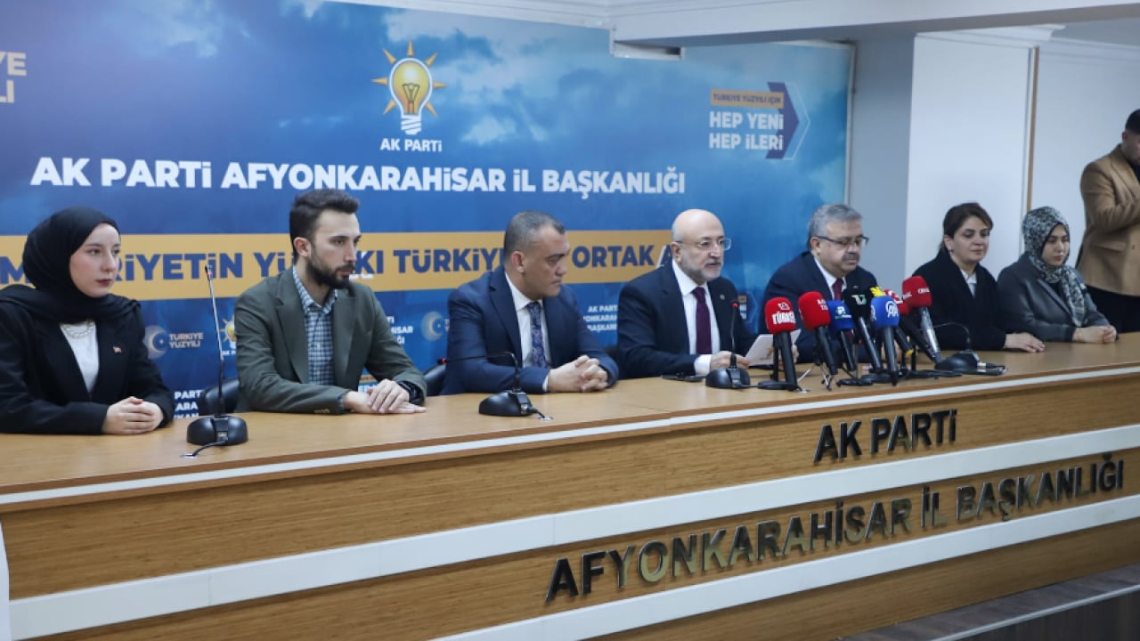 Foto - 27 Mayıs neyse, 12 Eylül neyse, 27 Nisan neyse, 15 Temmuz neyse 28 Şubat da aynı şekilde bir darbedir!